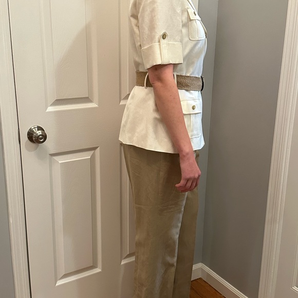 Tahari safari style short sleeve pantsuit. - Picture 10 of 10
